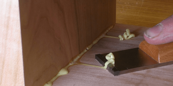 Dissolve Wood Glue-min